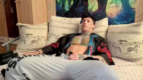 skirlingod online show from 10-01-25, 05:02