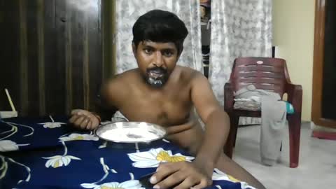 Snapshot of sklavepappu143 chatting on 06-18-26, 09:14 Indianslut1431 online show from 06-18-26, 09:14