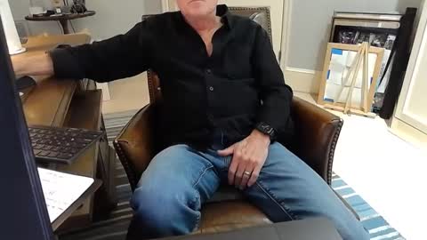 Snapshot of skr235 chatting on 02-18-25, 10:47 skr235 online show from 02-18-25, 10:47