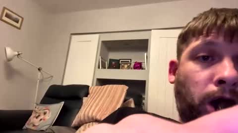 skuzzy25 online show from 04-09-26, 10:26