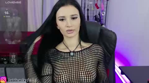 Eliza online show from 09-11-25, 09:37