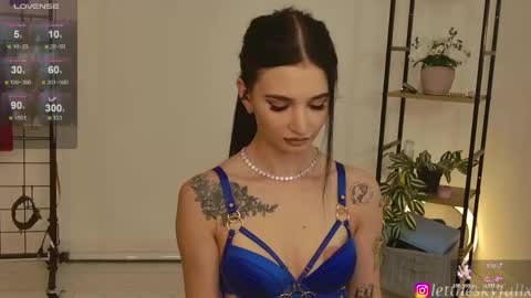Eliza online show from 05-29-26, 11:36