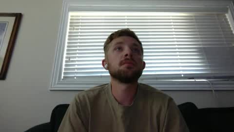 Snapshot of sky2273 chatting on 07-31-26, 08:52 sky2273 online show from 07-31-26, 08:52