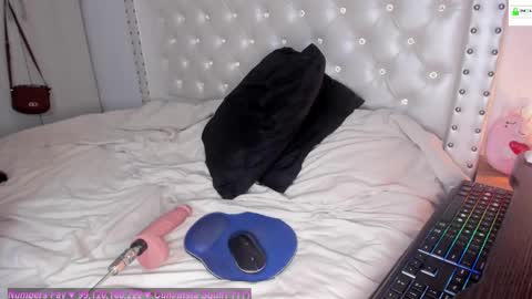 Sky  Independent model WISH LIST   online show from 02-26-25, 12:16