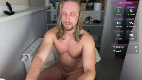 sky_guy25 online show from 06-22-26, 08:50