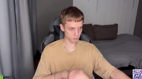 sky_hunter online show from 10-20-25, 03:12