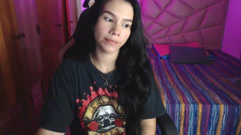 Snapshot of sky_lover_ chatting on 07-08-26, 08:52 Sky online show from 07-08-26, 08:52