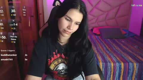 Snapshot of sky_lover_ chatting on 07-08-26, 08:57 Sky online show from 07-08-26, 08:57