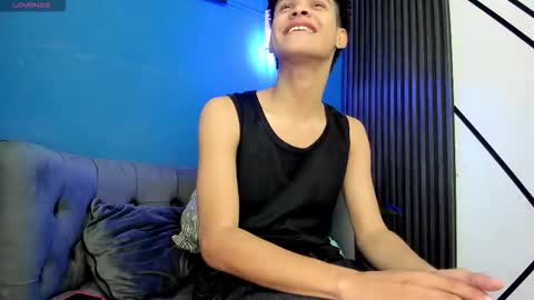 sky_rivers online show from 11-30-25, 03:10