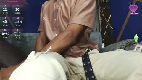 sky_walkerss online show from 04-12-26, 06:35