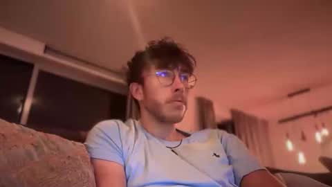 Snapshot of skyisthelimit1995 chatting on 12-20-25, 06:15 skyisthelimit1995 online show from 12-20-25, 06:15