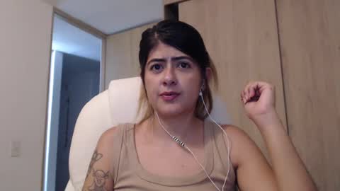 Skyler online show from 01-31-25, 04:14