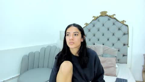 Skyler online show from 12-14-25, 09:03