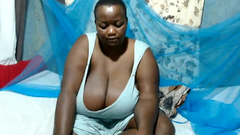Snapshot of skylla07 chatting on 06-28-26, 04:51 sheliah online show from 06-28-26, 04:51
