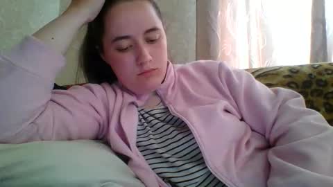 Snapshot of skyressie333 chatting on 05-12-26, 06:54 skyressie333 online show from 05-12-26, 06:54