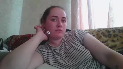 Snapshot of skyressie333 chatting on 05-26-26, 10:44 skyressie333 online show from 05-26-26, 10:44