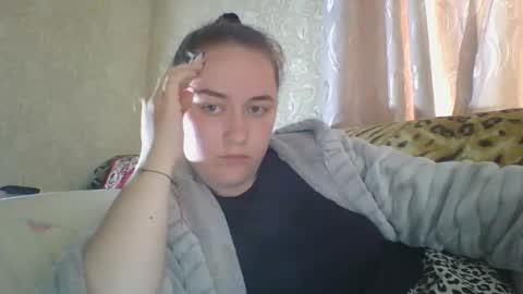 Snapshot of skyressie333 chatting on 06-03-26, 04:23 skyressie333 online show from 06-03-26, 04:23