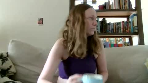 Snapshot of skywinters chatting on 05-11-26, 01:28 Sky Winters online show from 05-11-26, 01:28