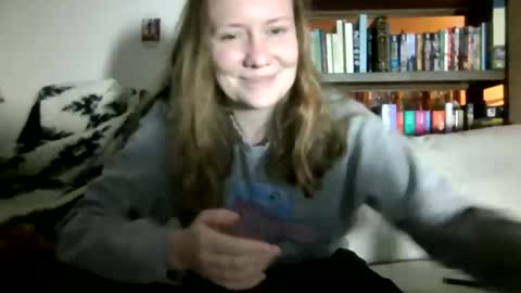 Snapshot of skywinters chatting on 05-31-26, 01:14 Sky Winters online show from 05-31-26, 01:14