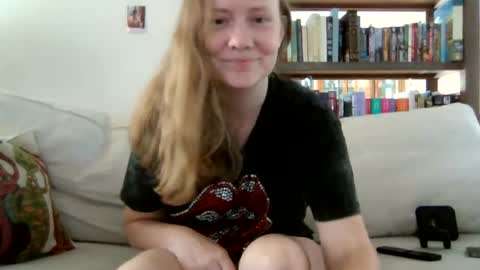Snapshot of skywinters chatting on 08-05-26, 03:59 Sky Winters online show from 08-05-26, 03:59