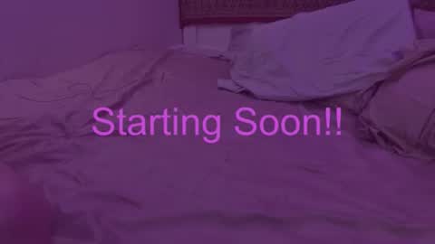 Snapshot of skyyyrizzyyy chatting on 10-22-25, 05:13 SkyRizzy online show from 10-22-25, 05:13