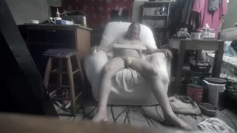 Snapshot of slavboypet chatting on 05-19-26, 09:10 slavboypet online show from 05-19-26, 09:10