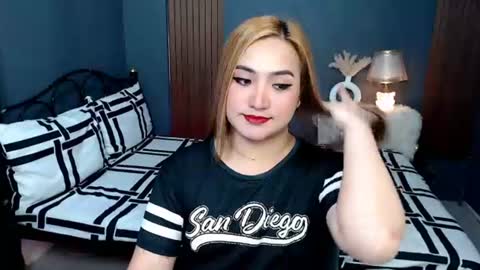 Snapshot of slave_amanda69 chatting on 06-24-26, 04:22 Queen Cyrine online show from 06-24-26, 04:22