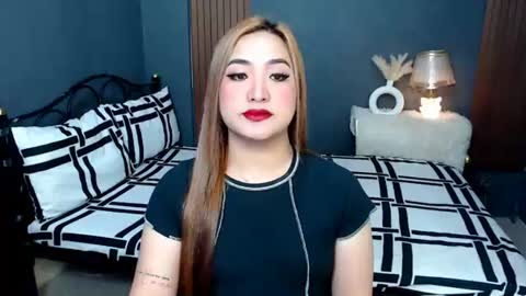 Snapshot of slave_amanda69 chatting on 07-05-26, 03:02 Queen Cyrine online show from 07-05-26, 03:02