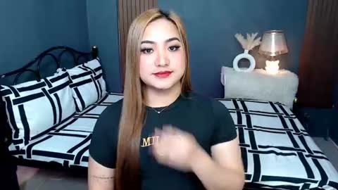 Snapshot of slave_amanda69 chatting on 07-10-26, 01:54 Queen Cyrine online show from 07-10-26, 01:54