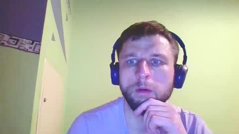 Snapshot of slaveboy32bi chatting on 03-16-26, 10:36 slave boy perwers bdsmFEMDOM online show from 03-16-26, 10:36