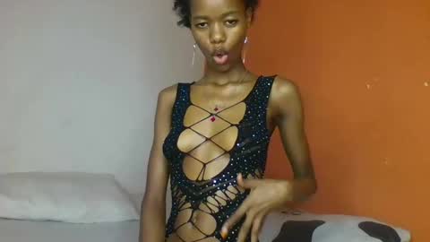 Snapshot of slaybby chatting on 03-05-25, 04:24 Slaybby online show from 03-05-25, 04:24