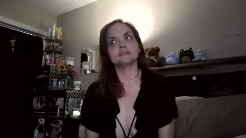 Snapshot of slayterkitty chatting on 11-02-25, 08:11 slayterkitty online show from 11-02-25, 08:11