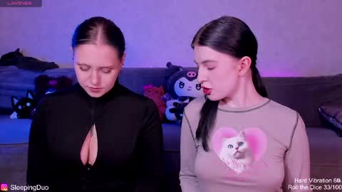 Snapshot of sleepingduo chatting on 06-09-26, 05:24 Hi We are Iva and Angela Nice to meet u 3 online show from 06-09-26, 05:24