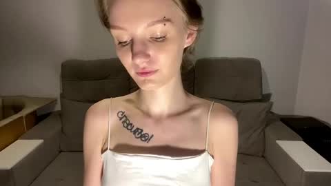 Snapshot of sleepysonya chatting on 06-07-26, 11:41 Sofia online show from 06-07-26, 11:41