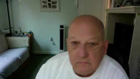 Snapshot of slick50000 chatting on 10-21-25, 07:14 slick50000 online show from 10-21-25, 07:14