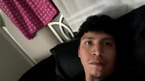 Snapshot of slickbadboy chatting on 01-24-25, 10:19 slickbadboy online show from 01-24-25, 10:19