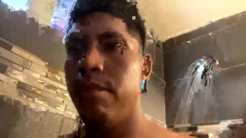 Snapshot of slickbadboy chatting on 10-01-25, 10:16 slickbadboy online show from 10-01-25, 10:16