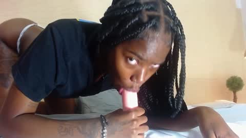 slim_chocobar18 online show from 12-12-24, 10:42