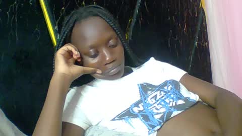 Snapshot of slim_ebony2006 chatting on 07-12-26, 08:11 Anna online show from 07-12-26, 08:11