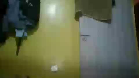 Snapshot of slim_girl01 chatting on 07-05-26, 05:53 slim_girl01 online show from 07-05-26, 05:53