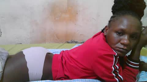 Snapshot of slim_girl3 chatting on 06-30-26, 12:33 slim_girl3 online show from 06-30-26, 12:33