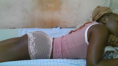 Snapshot of slim_girl3 chatting on 07-07-26, 06:58 slim_girl3 online show from 07-07-26, 06:58