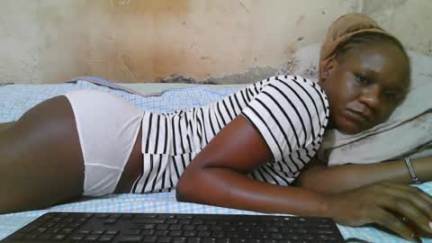 Snapshot of slim_girl3 chatting on 07-09-26, 07:45 slim_girl3 online show from 07-09-26, 07:45