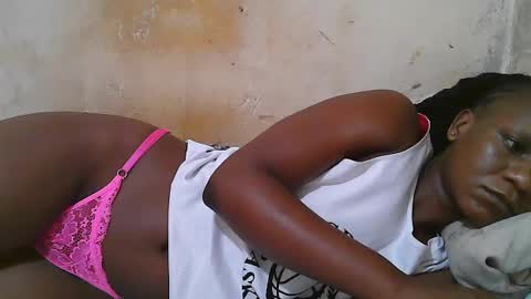 Snapshot of slim_girl3 chatting on 07-18-26, 08:40 slim_girl3 online show from 07-18-26, 08:40