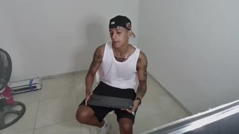 slim_master12 online show from 09-15-25, 06:35