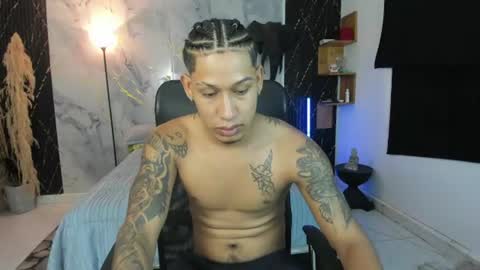 Snapshot of slim_master12 chatting on 06-25-26, 11:48 slim_master12 online show from 06-25-26, 11:48