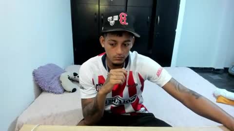 Snapshot of slim_master12 chatting on 07-14-26, 12:35 slim_master12 online show from 07-14-26, 12:35