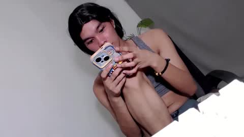 Snapshot of slim_nathalia chatting on 04-25-26, 01:52 slim_nathalia online show from 04-25-26, 01:52