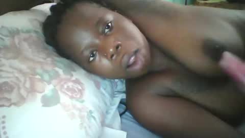 slim_petite_ebony online show from 02-12-26, 02:34