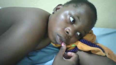 slim_petite_ebony online show from 05-16-26, 08:07